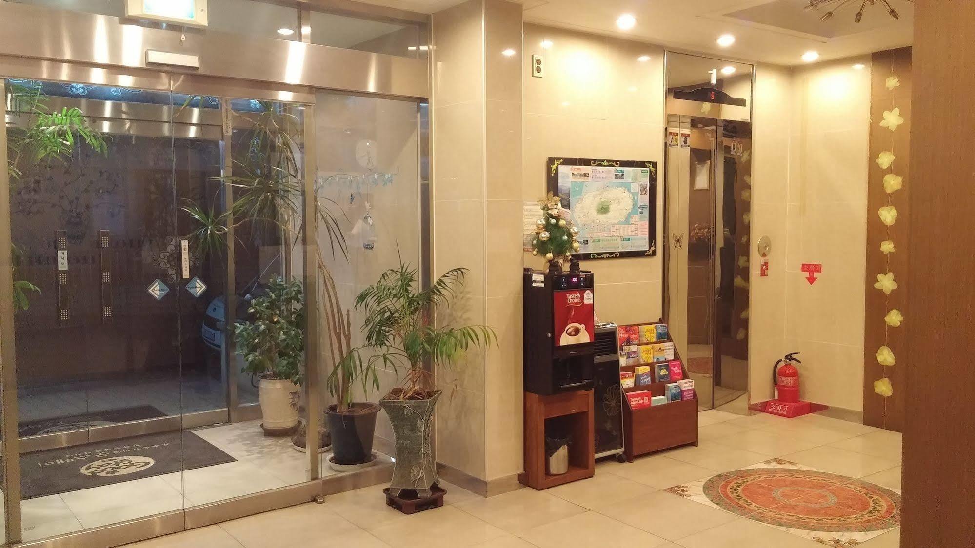 Jeju December Hotel Luaran gambar